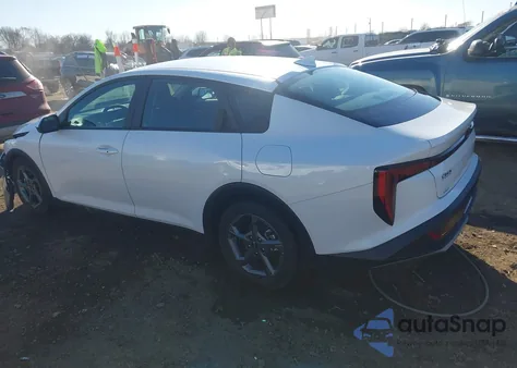 2025 Kia K4 Lxs from USA, damaged, VIN 3KPFT4DE2SE019271